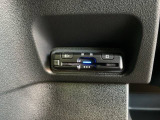 いまや快適なカーライフに欠かせないETCが付いています。