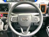 【ステアリングスイッチ】運転中、前方から目線をそらすことなく、オーディオ等の操作が可能な便利機能!安心&快適なドライブを演出してくれます♪