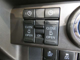 電動スライドドアのスイッチで車内からもスライドドアの開閉ができます。イージークローザー機能で半ドアになることも防止してくれます。