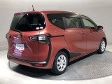 ご納車前にはエンジンオイル・オイルエレメント等を交換して、トヨタディーラーのエンジニアがしっかりと整備をさせていただきます。交換部品などについては、スタッフへお尋ねください。