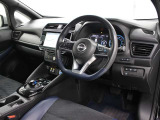 運転席廻りです。