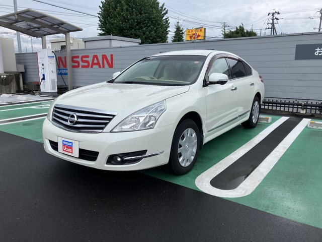 ティアナ 2.5 250XE FOUR 4WD