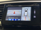 【パーキングアシスト】4方向のカメラを合成し、映像と音声、自動ハンドル操作で駐車をアシストする機能です※ハンドル操作はあくまでもアシストです