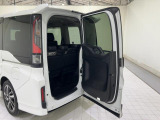 【わくわくゲート】一度使ったらやめられないわくわくゲート!後方の狭い駐車場でも荷物の出し入れができます。