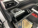 ダッシュボード周辺画像です。小物を置くのに便利な収納スペースです(^^♪
