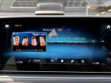 デジタルTVチューナー装備。停車中の待ち時間も快適に過ごせます。