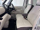 【車内ルームクリーニング済】専門スタッフにより車内はきれいにルームクリーニングを行っております。