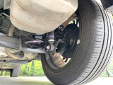 お車を安心してお乗りいただく為には、足回りの定期点検が欠かせません。サービスサポート(有償保証)では無料点検もご提供しており、安心のカーライフをお過ごしいただけるサポート体制が整っています。