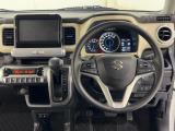 このハンドルを握った時に、車を所有している優越感を味わえますね