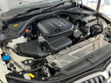 【ご納車前点検】BMW認定中古車は100項目の箇所を徹底的にチェック致します。機械的な箇所や電気系、コンピューターなどをご納車前に点検し、交換基準に達した部品は全て新品に修理返品した後にご納車致します。
