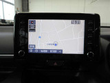 ディスプレイオーデイオ(AM/FMチューナー・Biuetooth・USB入力)+ナビが付いています。