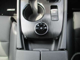 運転席手元のドライブモード切替スイッチ。