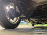 お車を安心してお乗りいただく為には、足回りの定期点検が欠かせません。サービスサポート(有償保証)では無料点検もご提供しており、安心のカーライフをお過ごしいただけるサポート体制が整っています。