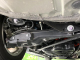お車を安心してお乗りいただく為には、足回りの定期点検が欠かせません。サービスサポート(有償保証)では無料点検もご提供しており、安心のカーライフをお過ごしいただけるサポート体制が整っています。