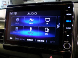 CD、DVD、Bluetooth、AM、FM、AUX、スマートフォン接続ができます。
