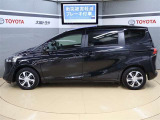 両側パワースライドドア付きだから、狭い駐車スペースなどでの 乗り降りラクラク!小さなお子さまのいるご家庭には嬉しい装備。