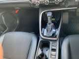 電子パーキングシステムとブレーキホールド機能付きで運転もラクラクです