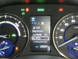 【プリクラッシュセーフティー】前方の自動車を検知し、追突の危険性が高まったら、音や警告灯などで警告し、ドライバーにブレーキ操作を促します!