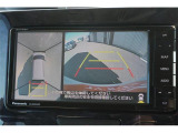 全周囲モニター付で、車庫入れも駐車もラクラクです。