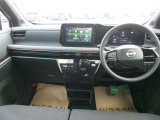 操作しやすい運転席廻り!操作パネルも使いやすい!!ドライブが楽しくなります!