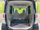 普段のお買い物や通勤、送迎等に十分な荷室スペースを確保しております。セカンドシートを倒すと、大きな荷物の積載も可能です♪