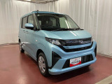 スライドドアなので、狭い場所でも荷物を持っていても、スムーズな乗り降りができます。