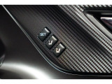 運転席のシートポジションメモリー機能は、登録済みの運転者と交代しても、シートポジションの変更の手間がかかりません。