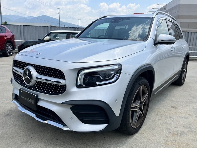 GLB GLB200d 4マチック AMGラインパッケージ 4WD