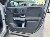 お気軽にお問い合わせください。Tel:075-325-0440 Mobile:070-2313-8676  中古車担当:時女まで