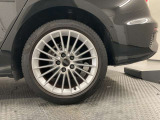 純正アルミホイール装着車両です!