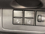 【TOYOTA SAFETY SENSE】走行中に前方の車両等を認識し、衝突の可能性がある時は警報音とブレーキで衝突回避と被害軽減をアシストしてくれます。