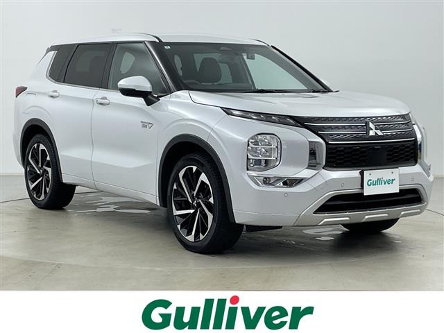 アウトランダー PHEV 2.4 P 4WD 本革シート