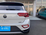 【バックフォグ】Volkswagenの車両は全車「バックフォグ」が装備されております!夜間走行や雨・霧で視界が悪い天候でも後方を走る車両に自車位置を知らせることができる安全装備となっております!