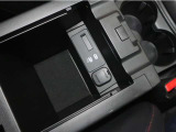 アームレスト内部