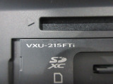 ナビの型式はVXU-215FTiです。