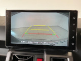 【バックモニター】駐車には欠かせないバックカメラを装備!カラーで後方をモニタリング。安全でゆとりのある駐車をサポートします。