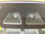 【スマートアシスト】走行中に前方の車両等を認識し、衝突しそうな時は警報とブレーキで衝突回避と被害軽減をアシスト。より安全にドライブをお楽しみいただけます。