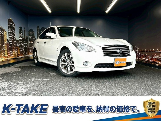 フーガハイブリッド 3.5 (禁煙車)(メーカーナビ)(クルーズコントロ