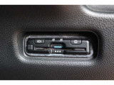ETC車載器を装着しております。有料道路の料金所もスマートに通過できます。