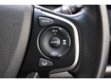 安全運転支援システムHonda SENSINGを搭載。衝突軽減ブレーキや、前後の誤発進抑制機能、アダプティブクルーズコントロール、車線維持など複数の先進技術で安心・快適なドライブをサポートします。