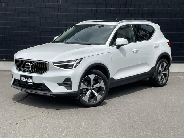 XC40 ウルトラ B4 AWD 4WD 本革シート