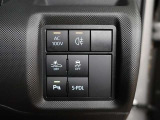 Sペダル付きですのでブレーキをはなすと減速してくれる車両です。
