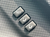 【メモリー機能付きパワーシート】ドライバーごとに設定したシート位置を記憶して、ボタン一つで切り替えできる便利な機能!運転する方が複数名いらっしゃるご家庭におすすめです♪