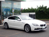 BMW在庫保有台数常時100台以上!ご来店の際はBMW本店(厚木市下荻野140-1)にご来店ください!弊社自慢の全天候型ショールーム!BMW在庫保有台数常時100台以上ございます!