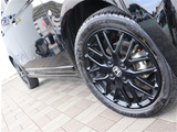 【車屋】として、長く車業界に従事した経験豊富なスタッフが在籍しております。