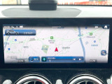 ●純正ナビ:一体感のあるナビは、高級感ある車内を演出してくれます。オーディオ機能も充実しておりますので、運転もより楽しめます♪