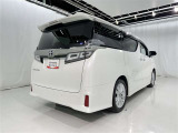 沢山乗れるのがこの車の魅力!2台で移動しないと・・・なんて時もこの車なら1台で!大活躍です♪