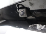 バックカメラが付いているので後方確認が非常にしやすいです。今や運転初心者も熟練者も必須装備!ついていて損はないですね♪