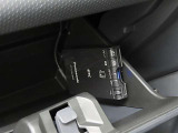 ETC!料金所も止まる事無くスイスイです!窓を開ける必要も無いので雨や花粉、排気ガスの浸入もありません!今や必需品ですネ!