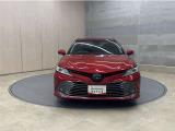 お車購入のポイントとなるフロントマスクです!シャープな目つきが印象的なデザインのヘッドランプです。